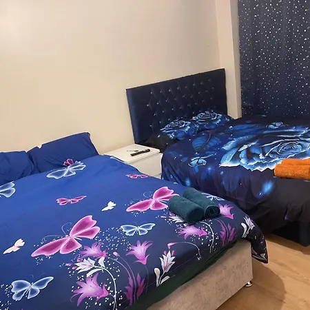 London City Airport, Excel & 02 Arena Proximity House